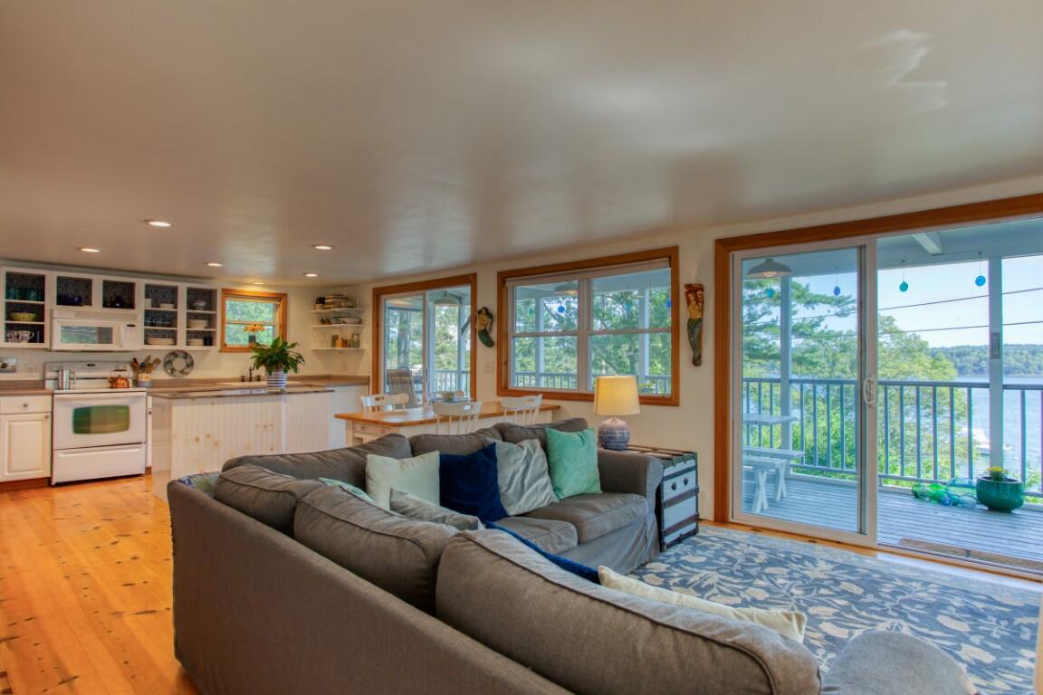 44 Lincoln Street Boothbay, ME 04544 - Photo 12 of 28 44LincolnSt-5588