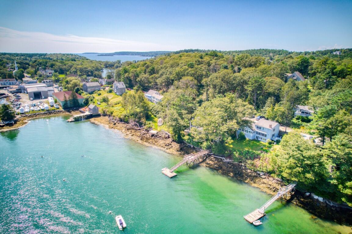 44 Lincoln Street Boothbay, ME 04544 - Photo 2 of 28 44LincolnSt-0430