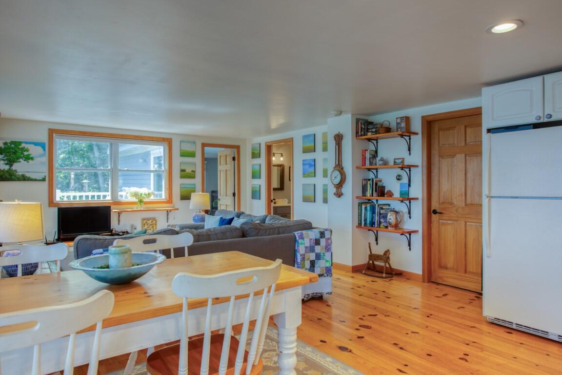 44 Lincoln Street Boothbay, ME 04544 - Photo 6 of 28 44LincolnSt-5581