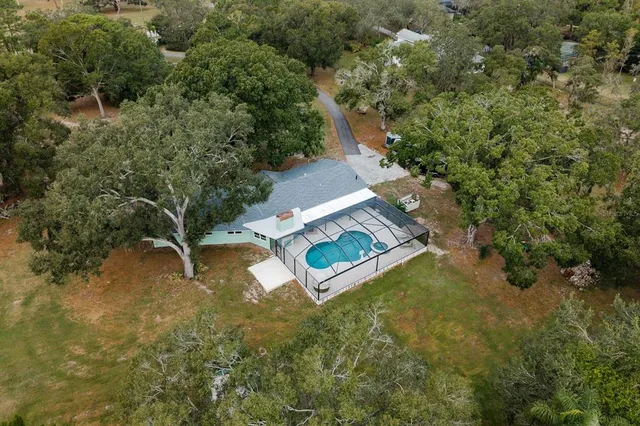 a view of a bathroom