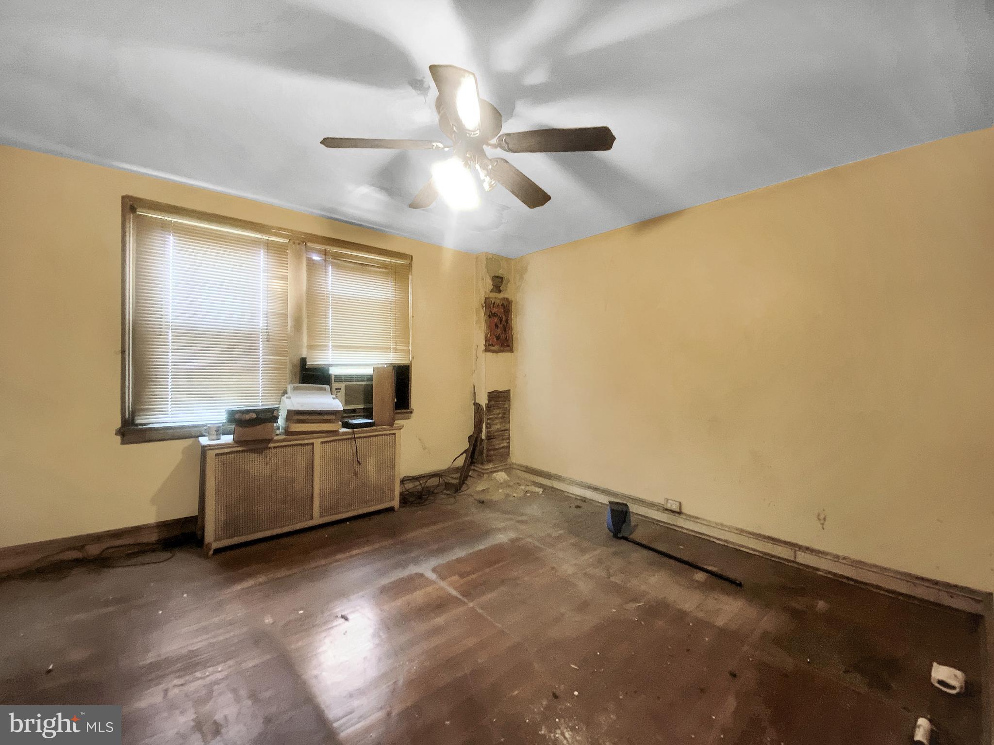 7807 Temple Road Philadelphia, PA 19150 - Photo 7 of 13 Bedroom 1