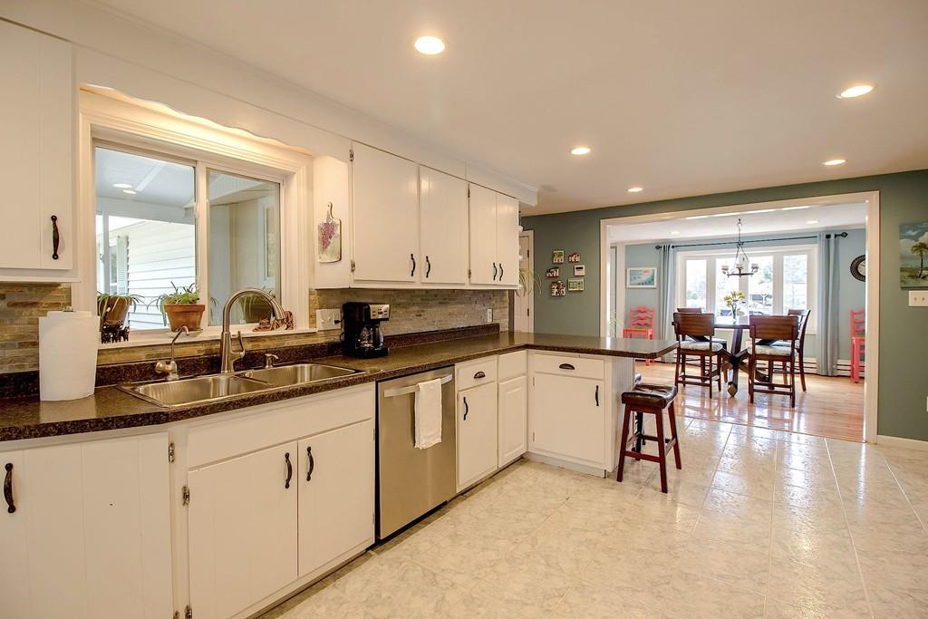 6 Connor Road Beverly, MA 01915 - Photo 9 of 39 Gallery Image 9