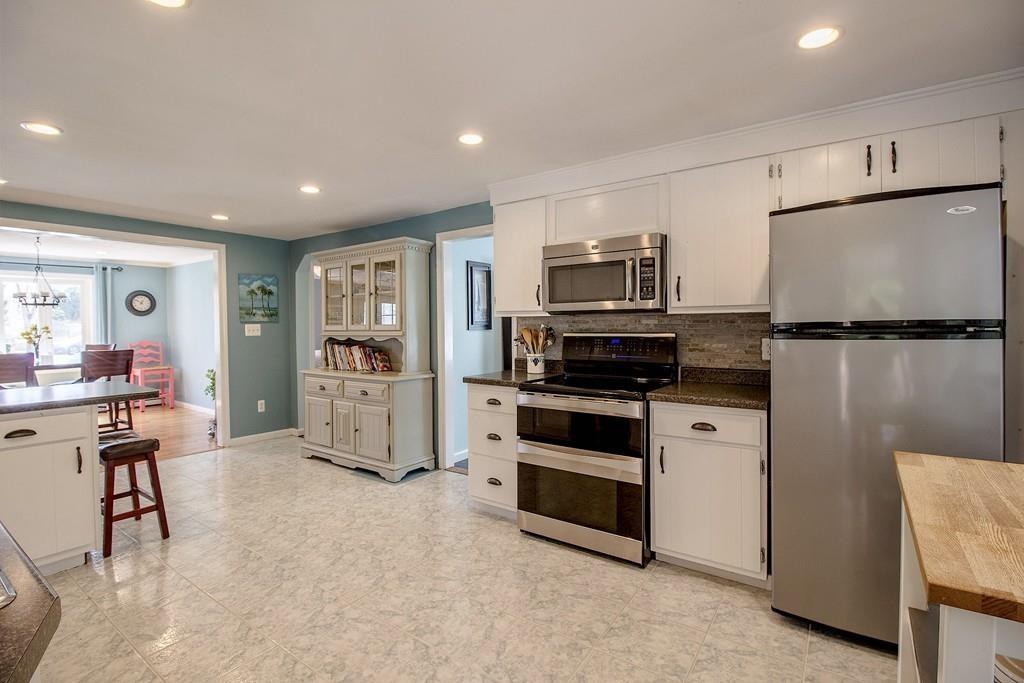6 Connor Road Beverly, MA 01915 - Photo 10 of 39 Gallery Image 10