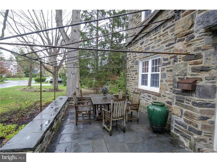 345 Wister Road Wynnewood, PA 19096 - Photo 2 of 23 Porch