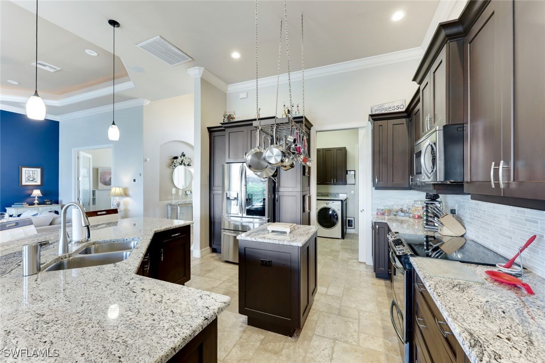 225 Southwest 12th Terrace Cape Coral, FL 33991 - Photo 12 of 50