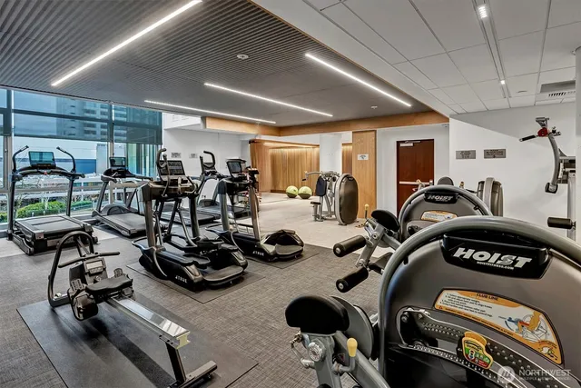 $1,725,000 | 10700 Northeast 4th Street, Unit 2712, Bellevue, WA 98004