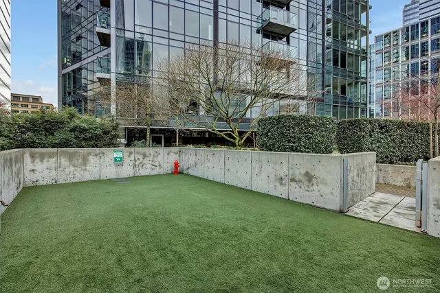 $1,725,000 | 10700 Northeast 4th Street, Unit 2712, Bellevue, WA 98004