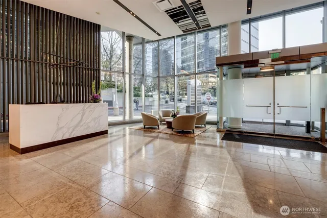 $1,725,000 | 10700 Northeast 4th Street, Unit 2712, Bellevue, WA 98004