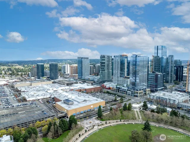 $1,725,000 | 10700 Northeast 4th Street, Unit 2712, Bellevue, WA 98004