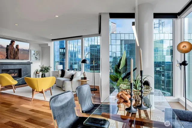 $1,725,000 | 10700 Northeast 4th Street, Unit 2712, Bellevue, WA 98004