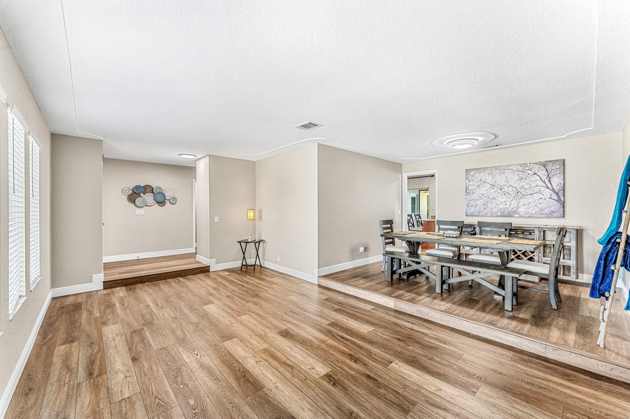 605 Bimini Road Satellite Beach, FL 32937 - Photo 11 of 55 Living room/