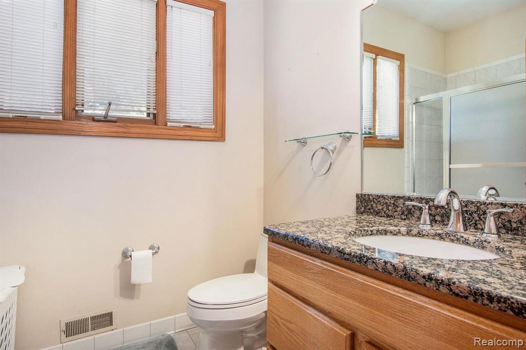 90 Shagbark Drive Rochester Hills, MI 48309 - Photo 30 of 41