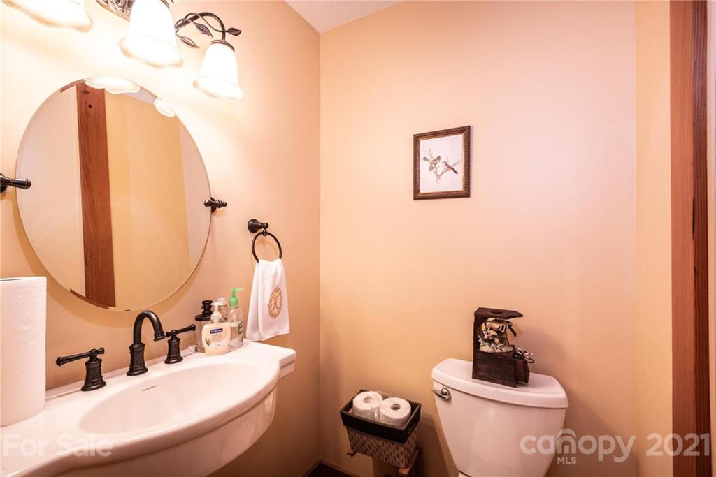 2546 Zacks Farm Road Lenoir, NC 28645 - Photo 16 of 41 Gallery Image 16