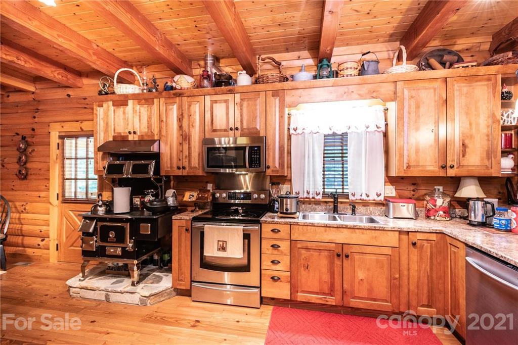 2546 Zacks Farm Road Lenoir, NC 28645 - Photo 17 of 41 Gallery Image 17