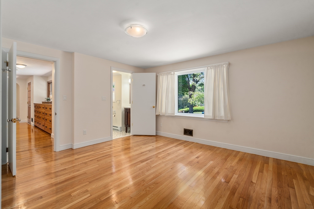 74 Oregon Road Ashland, MA 01721 - Photo 24 of 37