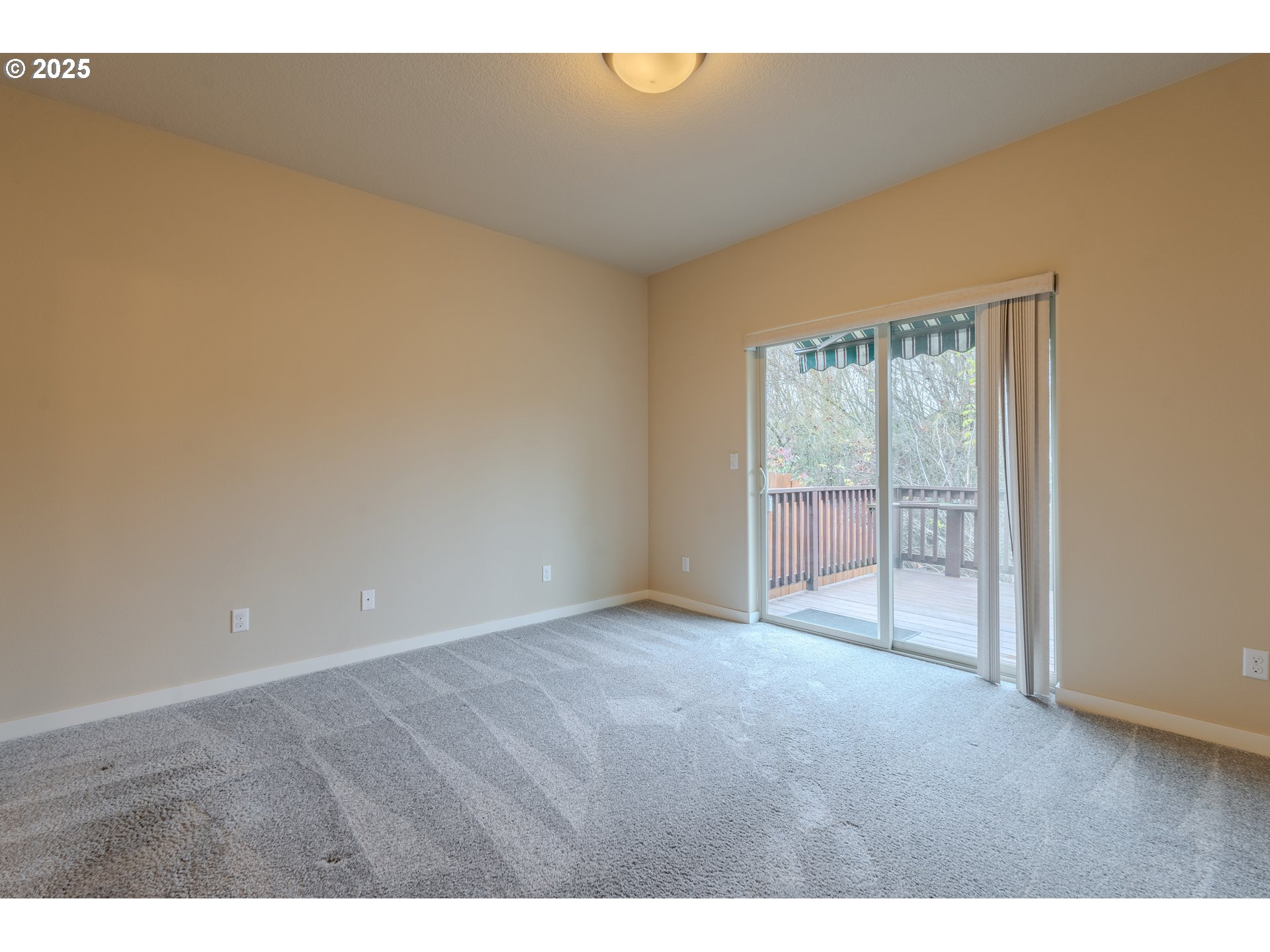 185 North 43rd Place Ridgefield, WA 98642 - Photo 15 of 31 Bedroom