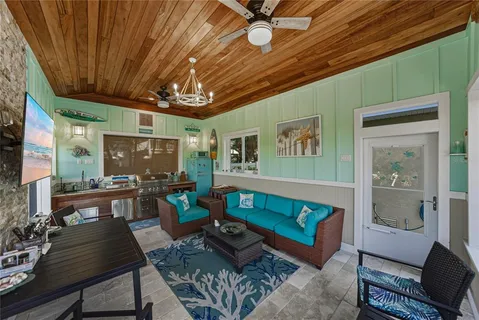 $1,650,000 | 125 Burns Road, Terra Ceia, FL 34250