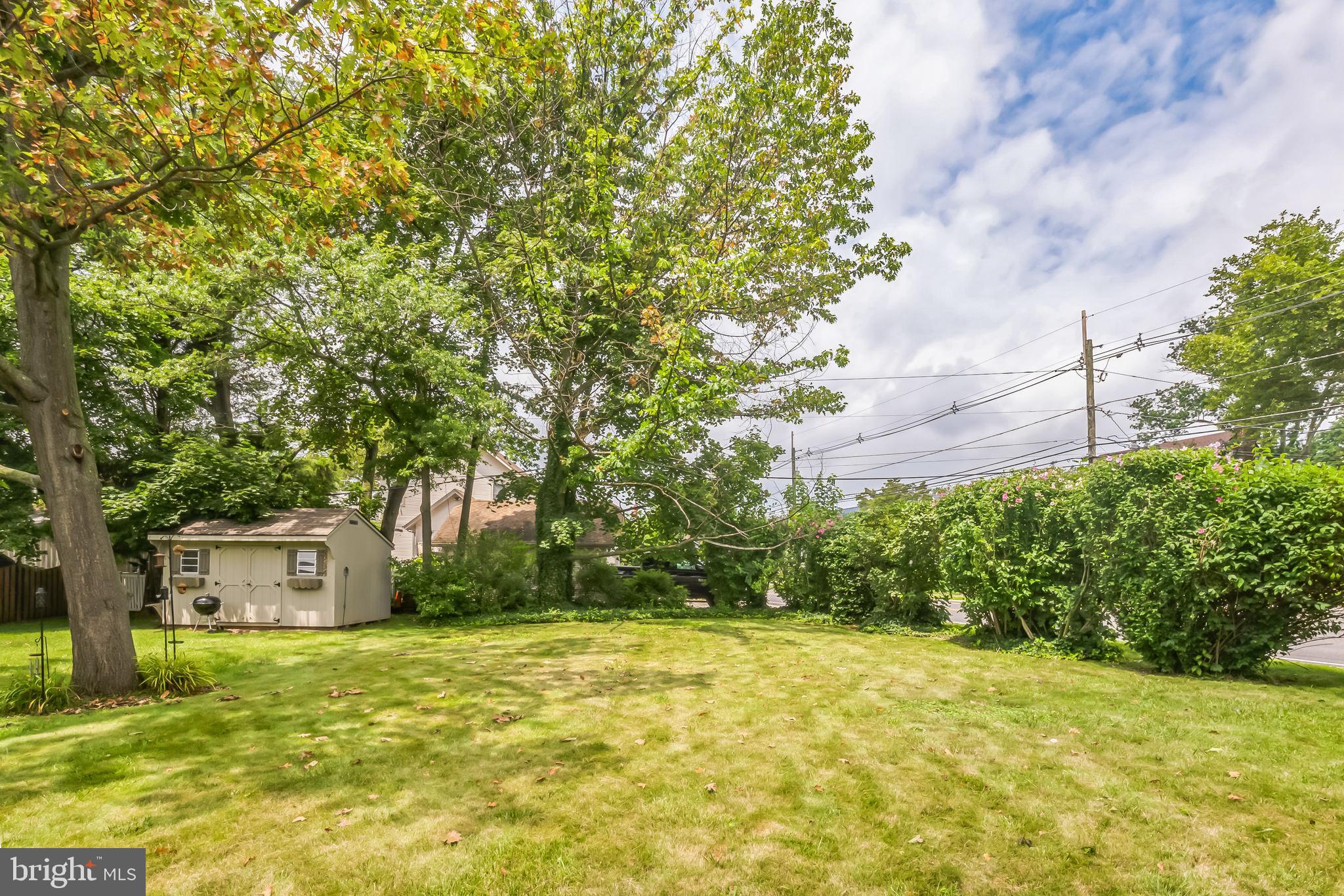 223 Carlisle Road Audubon, NJ 08106 - Photo 3 of 28 Gallery Image 3