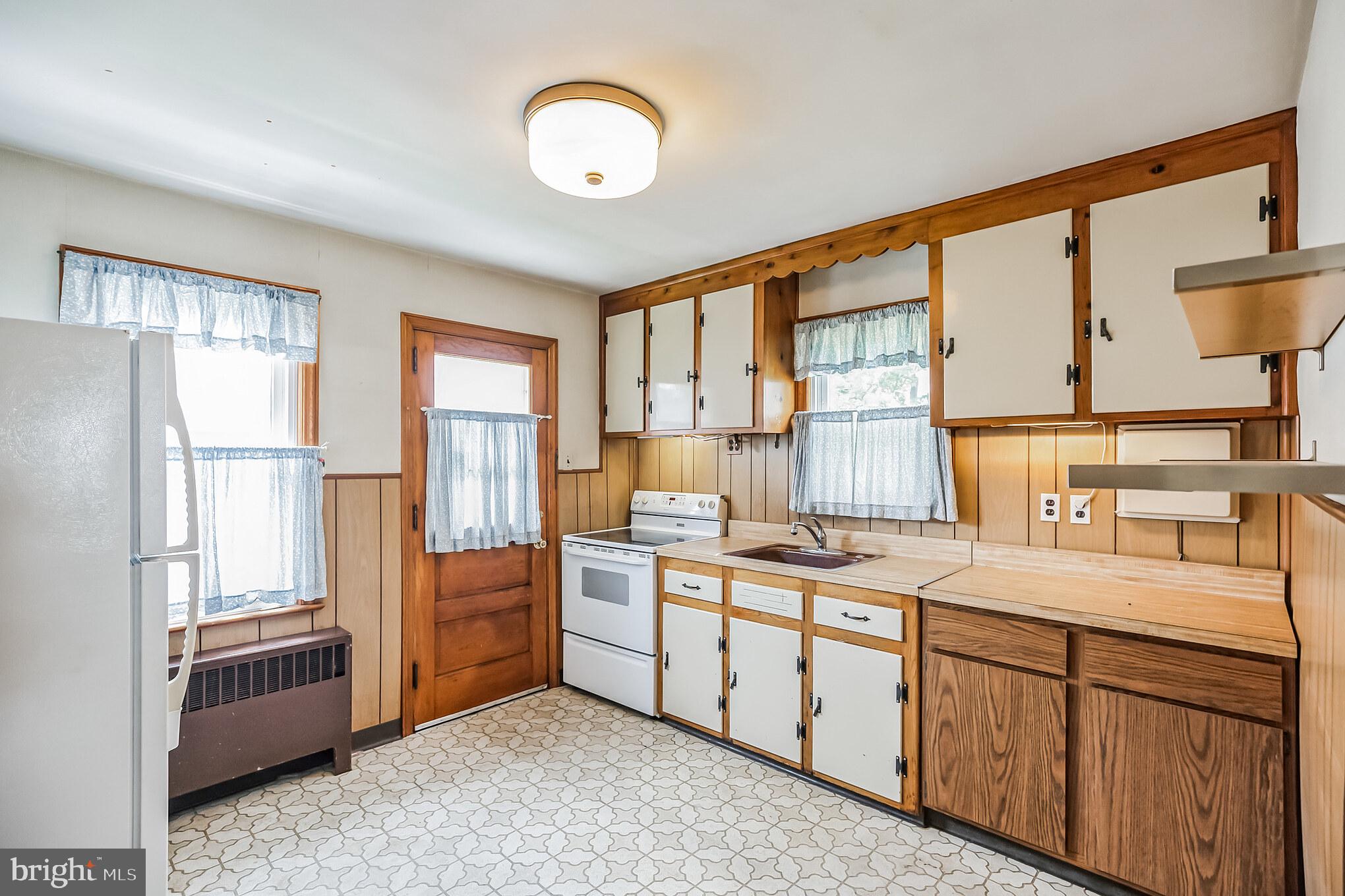223 Carlisle Road Audubon, NJ 08106 - Photo 9 of 28 Gallery Image 9