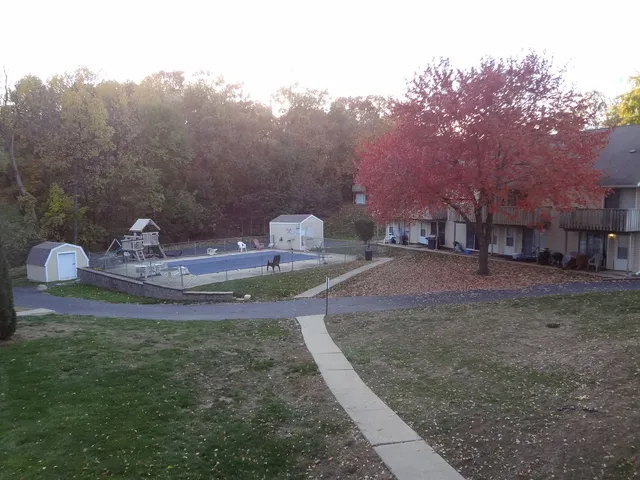 $179,900 | 128.5 Cora Avenue, Unit E, Fox Lake, IL 60020