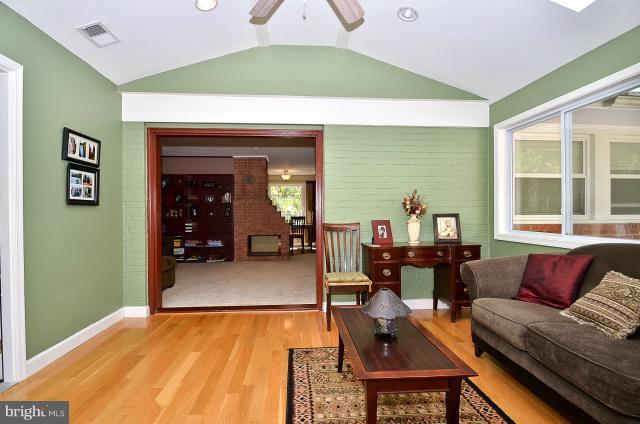 7924 Ellet Road Springfield, VA 22151 - Photo 10 of 30 Family Room