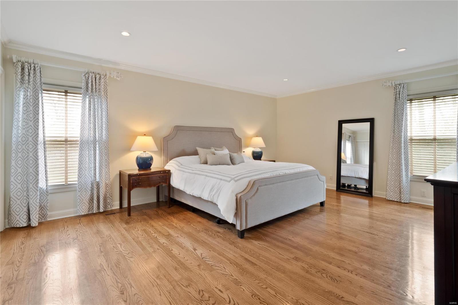60 Daniel Road Ladue, MO 63124 - Photo 17 of 42 Gallery Image 17
