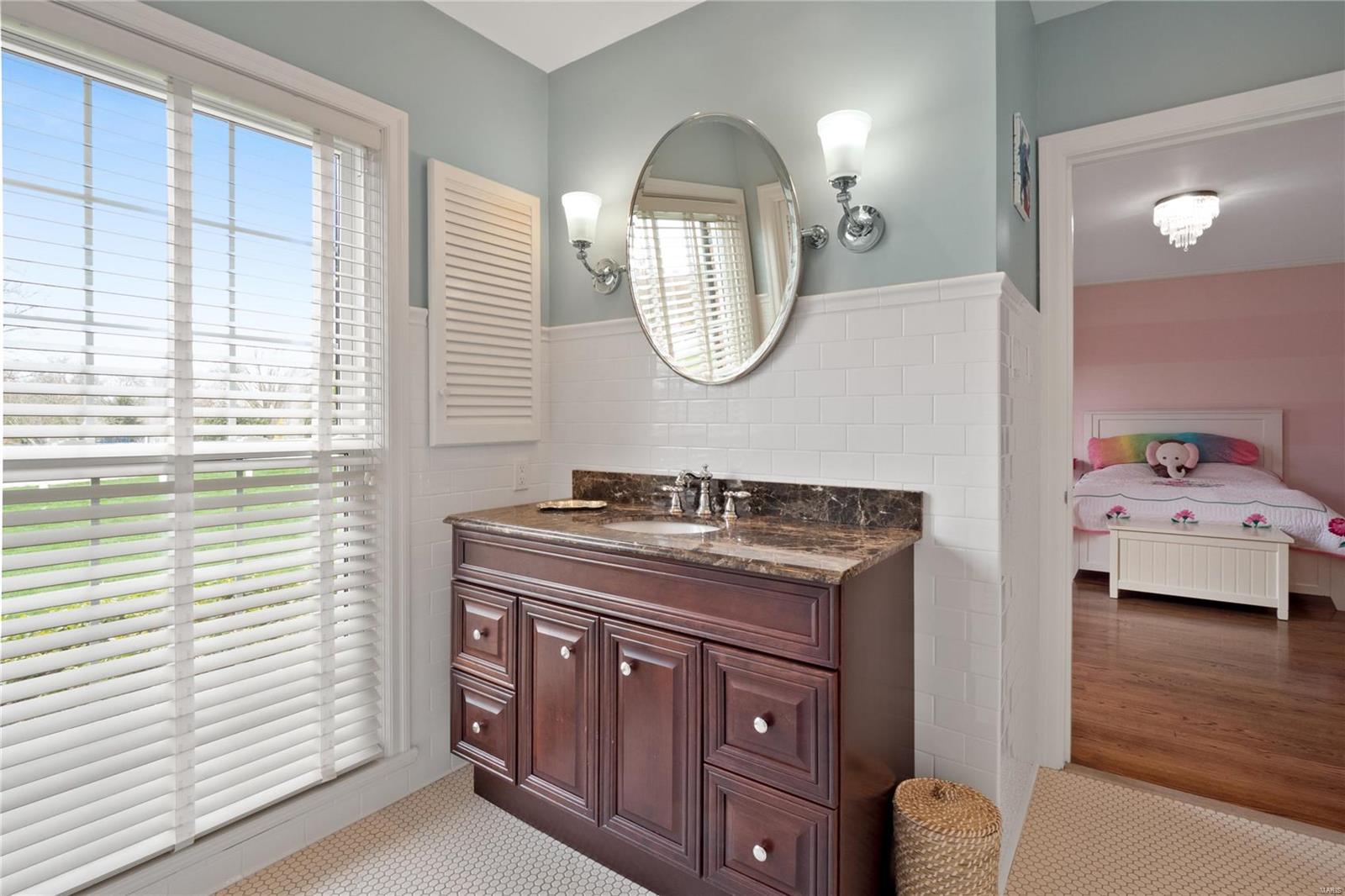 60 Daniel Road Ladue, MO 63124 - Photo 23 of 42 Gallery Image 23