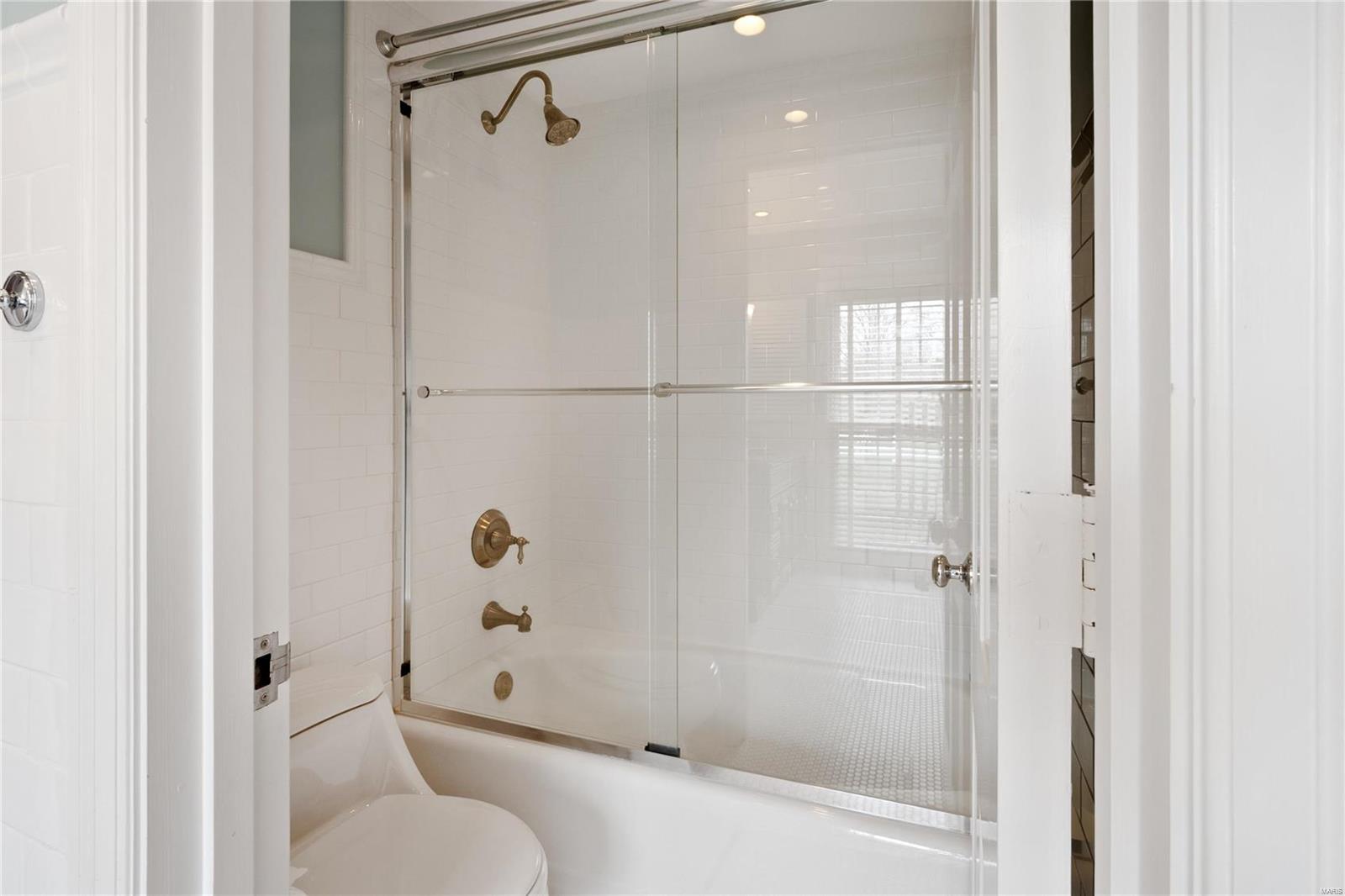 60 Daniel Road Ladue, MO 63124 - Photo 24 of 42 Gallery Image 24