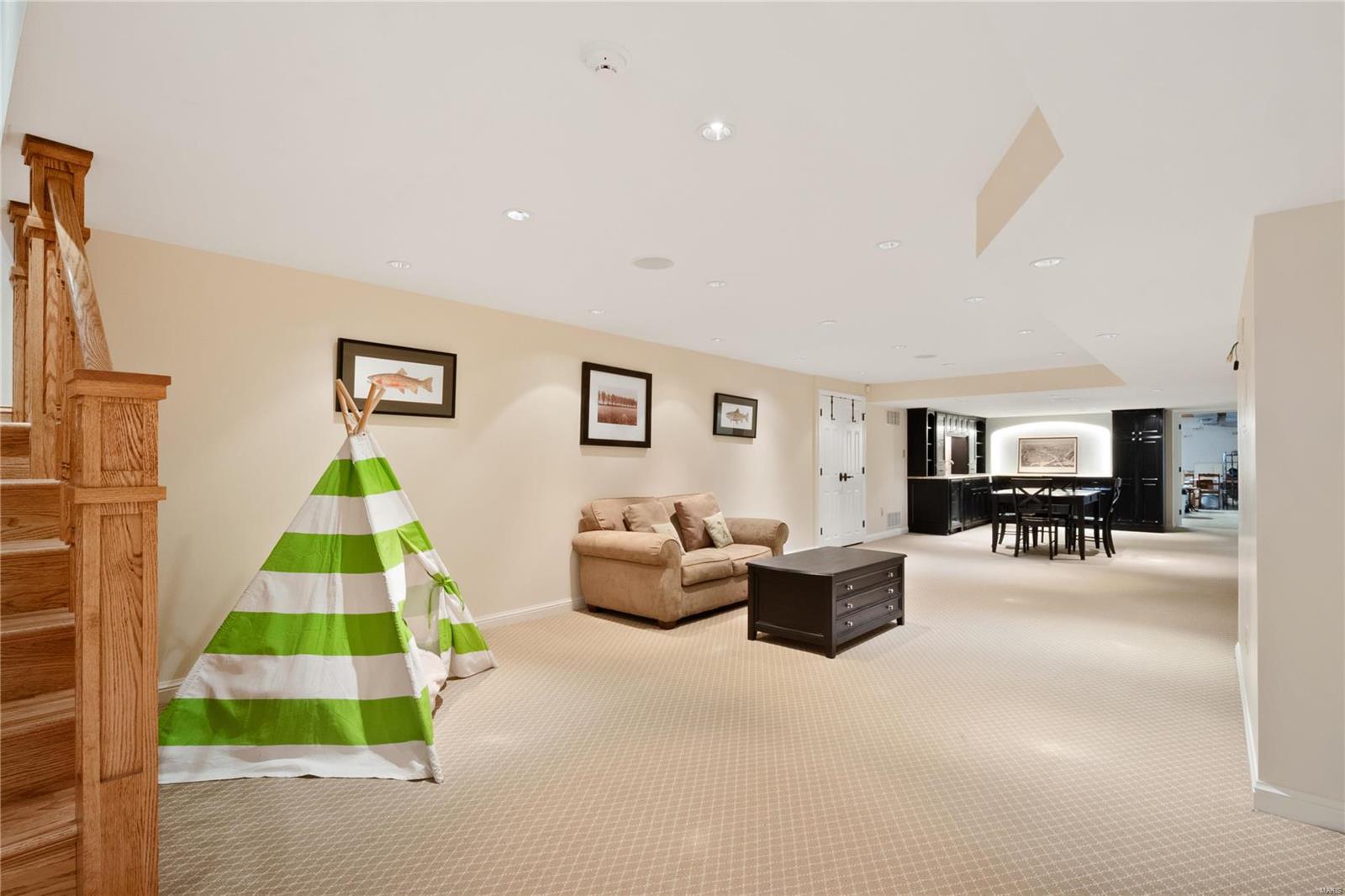 60 Daniel Road Ladue, MO 63124 - Photo 30 of 42 Gallery Image 30