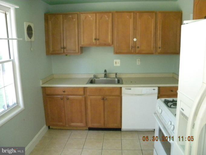 3406 May Street Silver Spring, MD 20906 - Photo 12 of 16 Kitchen