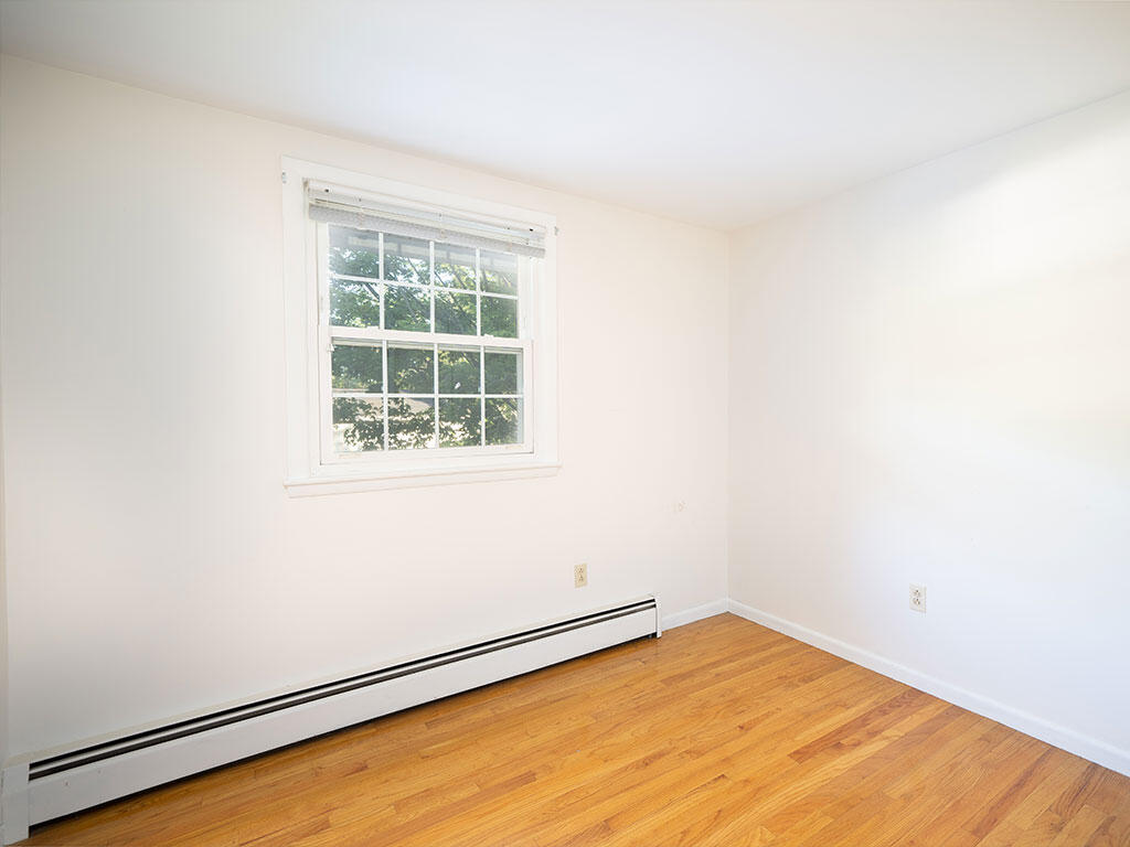 32 Valley Road Cape Elizabeth, ME 04107 - Photo 22 of 46 FrtLBR1