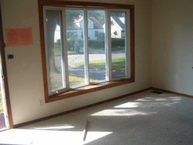 1236 Acton Road Columbus, OH 43224 - Photo 2 of 6