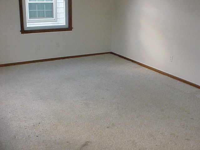 1236 Acton Road Columbus, OH 43224 - Photo 4 of 6