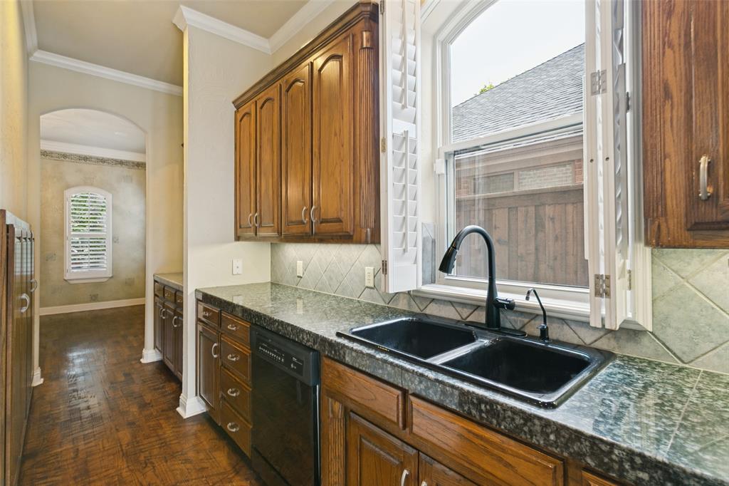13825 Riviera East Fort Worth, TX 76028 - Photo 9 of 39 Gallery Image 9