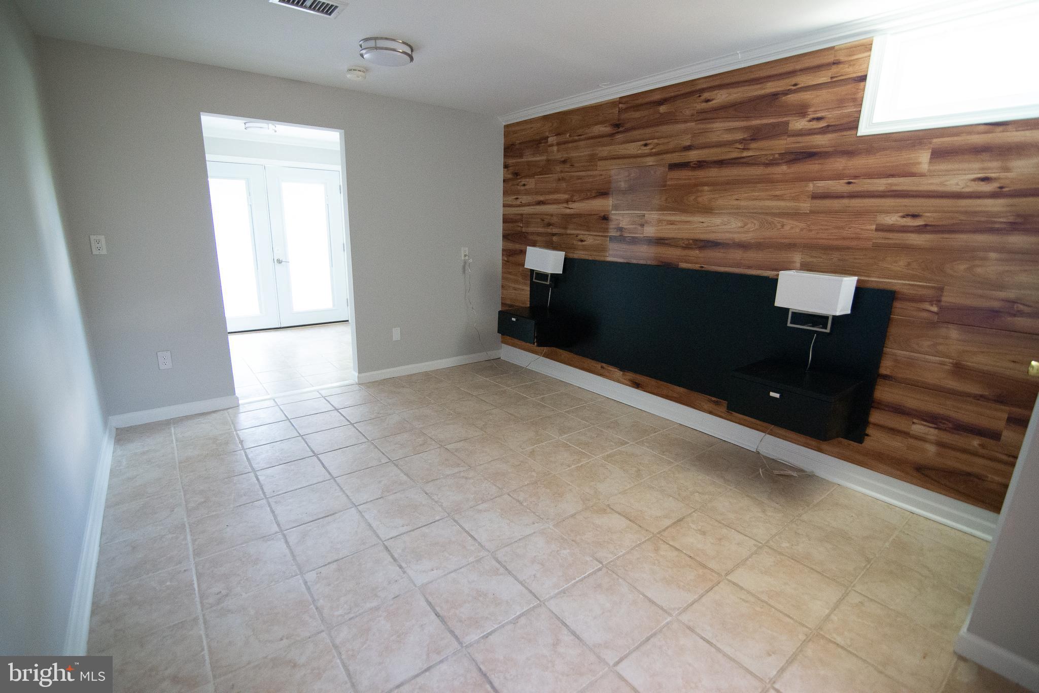 5414 Gainesville Road Springfield, VA 22151 - Photo 28 of 35 Bedroom 4 with walkout