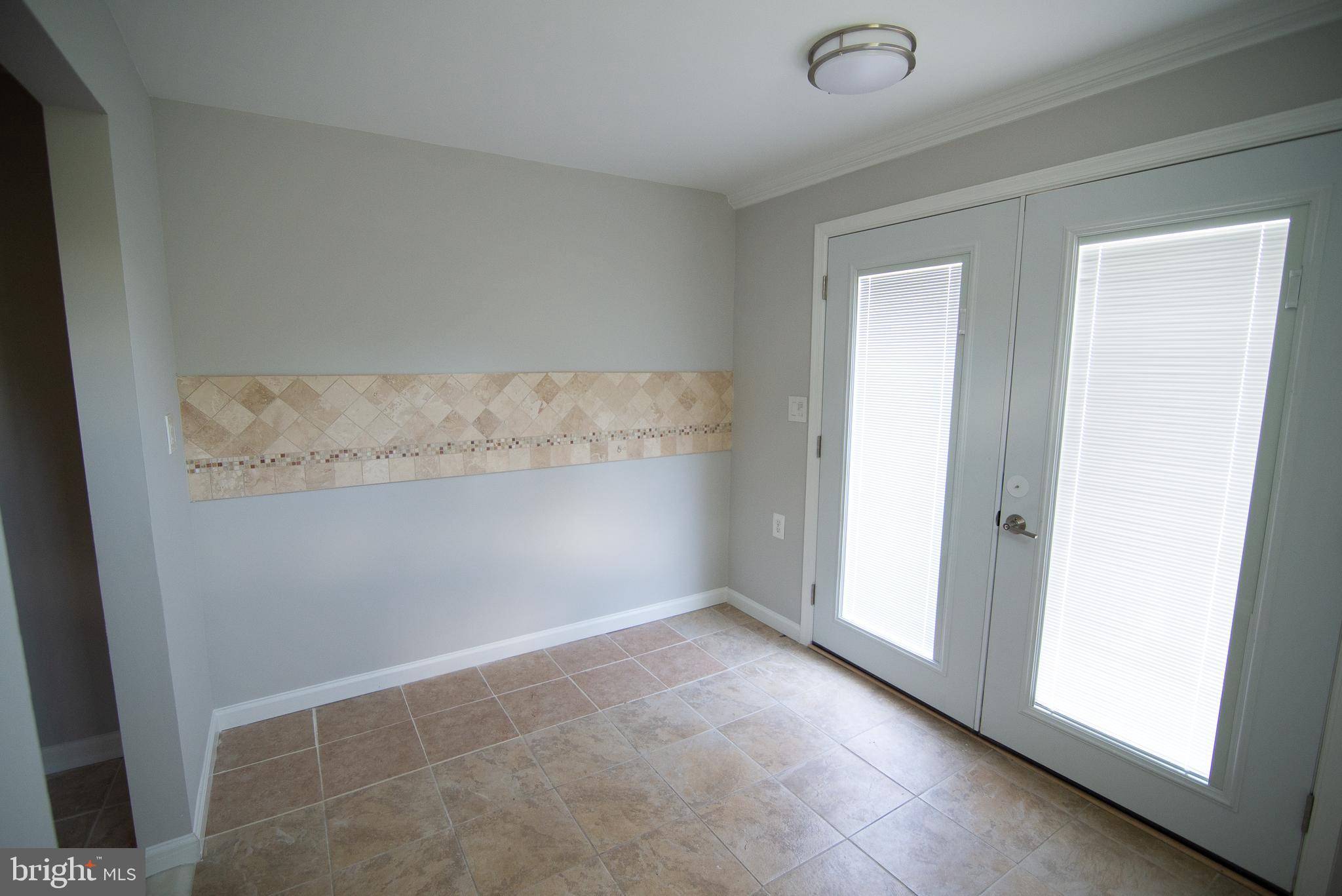 5414 Gainesville Road Springfield, VA 22151 - Photo 30 of 35 Mud room