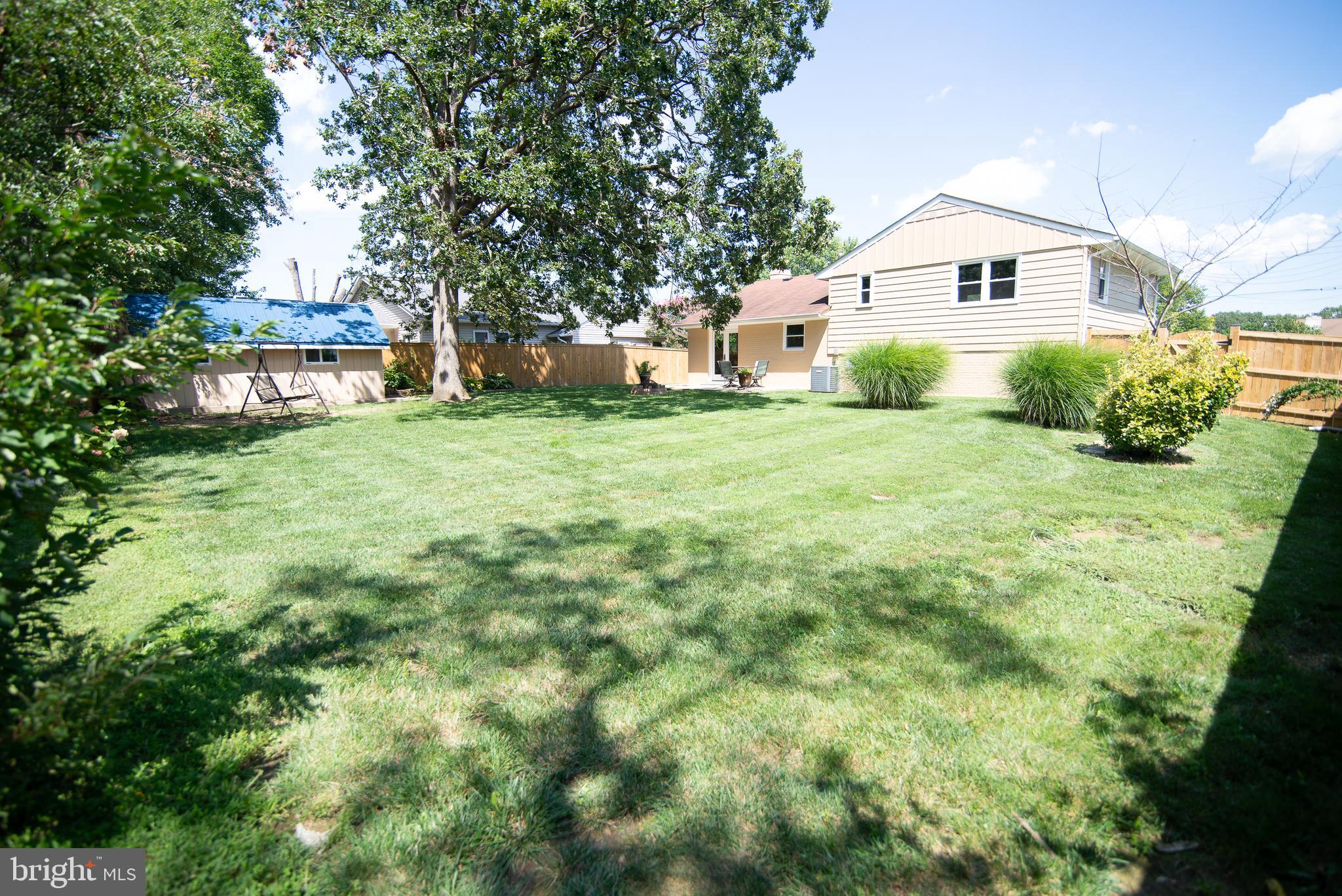 5414 Gainesville Road Springfield, VA 22151 - Photo 34 of 35 Large backyard with mature trees