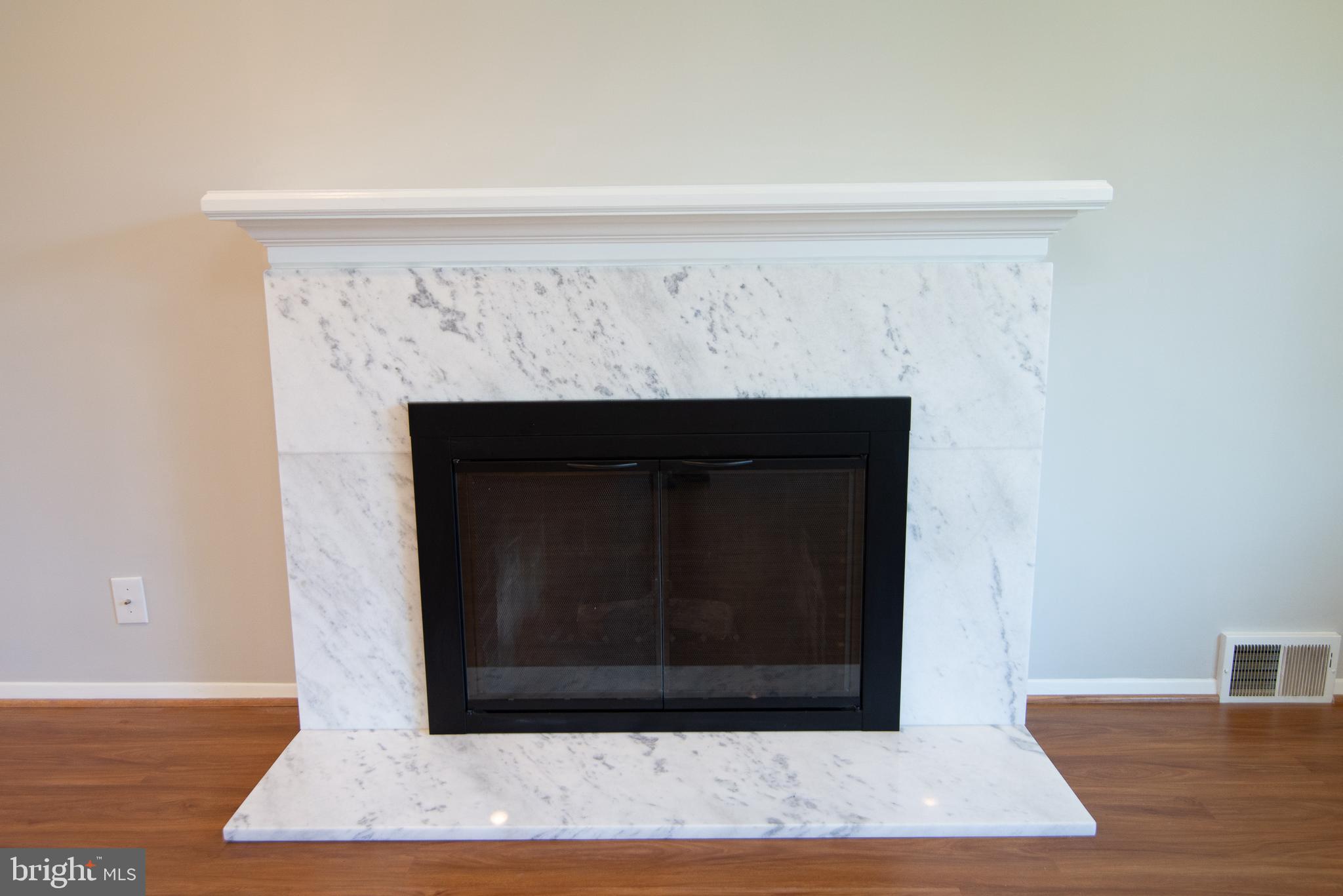 5414 Gainesville Road Springfield, VA 22151 - Photo 8 of 35 Marble fireplace surround
