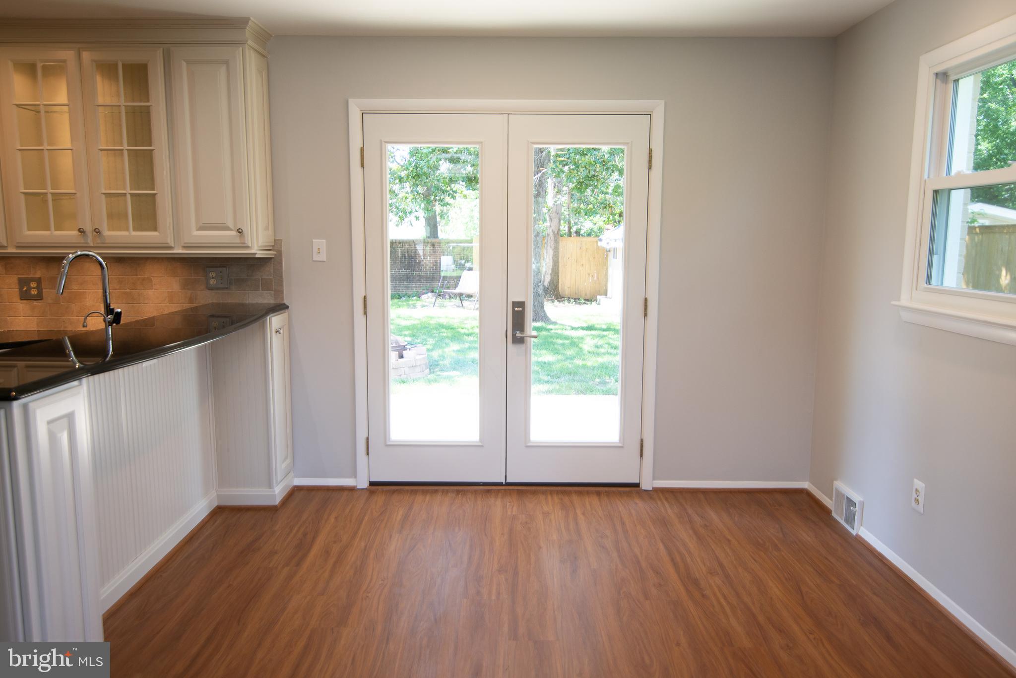 5414 Gainesville Road Springfield, VA 22151 - Photo 9 of 35 Dining room