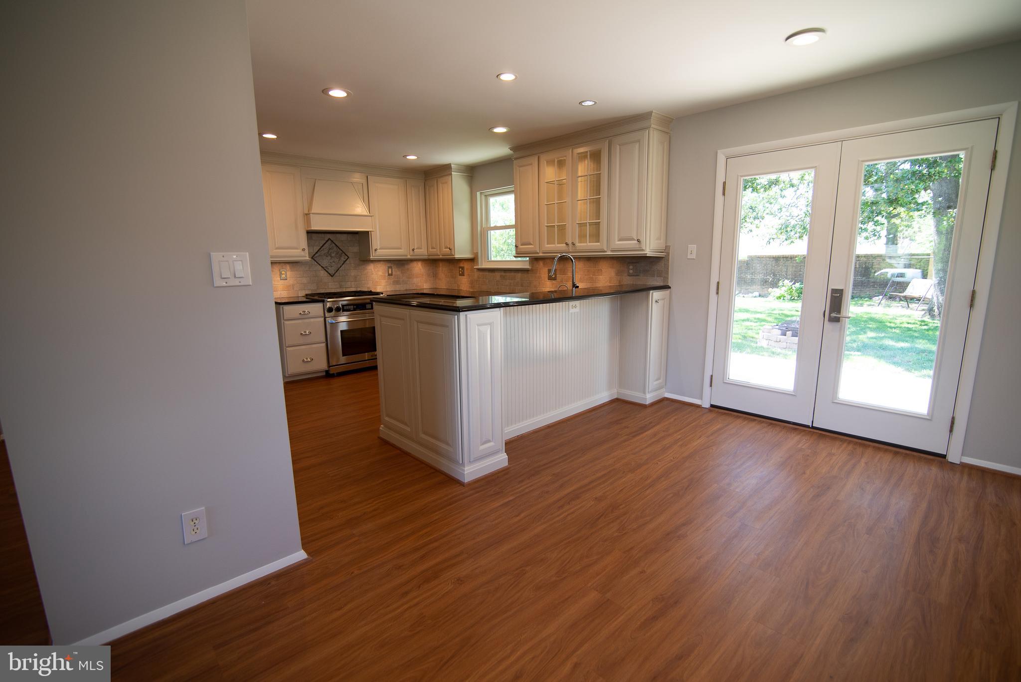 5414 Gainesville Road Springfield, VA 22151 - Photo 10 of 35 Kitchen opens to dining room