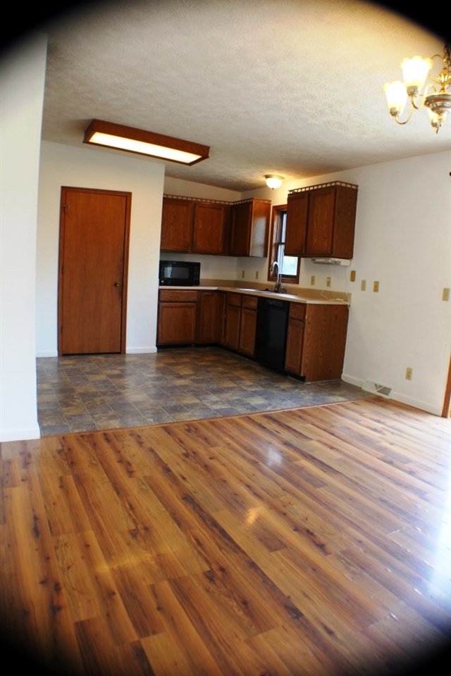 285 East Baseline Road Albion, IN 46701 - Photo 11 of 36 Gallery Image 11