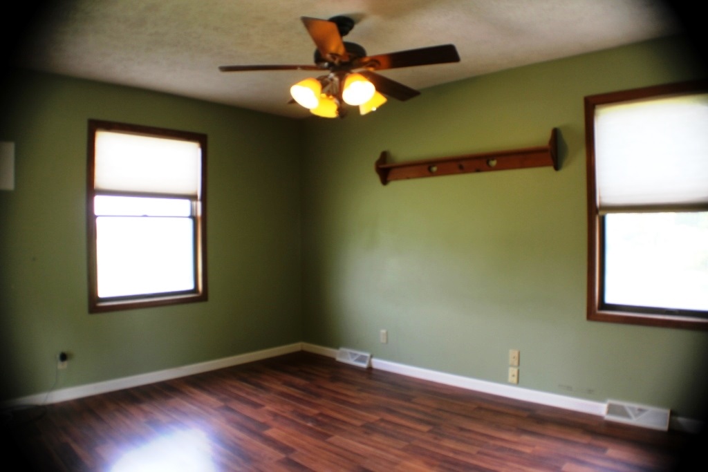 285 East Baseline Road Albion, IN 46701 - Photo 18 of 36 Gallery Image 18