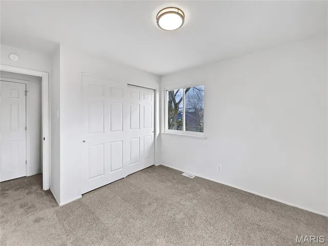 $264,000 | 6 South Boxwood Lane, O'Fallon, MO 63366