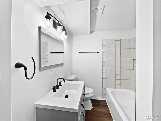 $264,000 | 6 South Boxwood Lane, O'Fallon, MO 63366