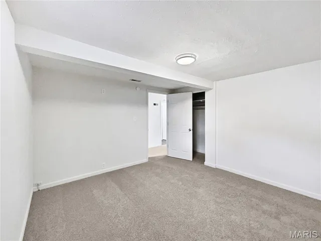 $264,000 | 6 South Boxwood Lane, O'Fallon, MO 63366