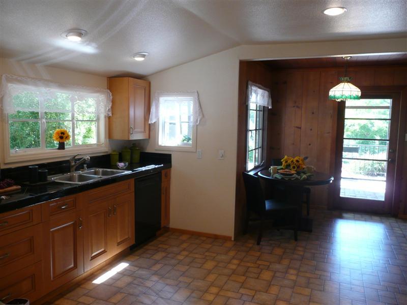 2757 Foothill Road Santa Barbara, CA 93105 - Photo 2 of 4 Kitchen