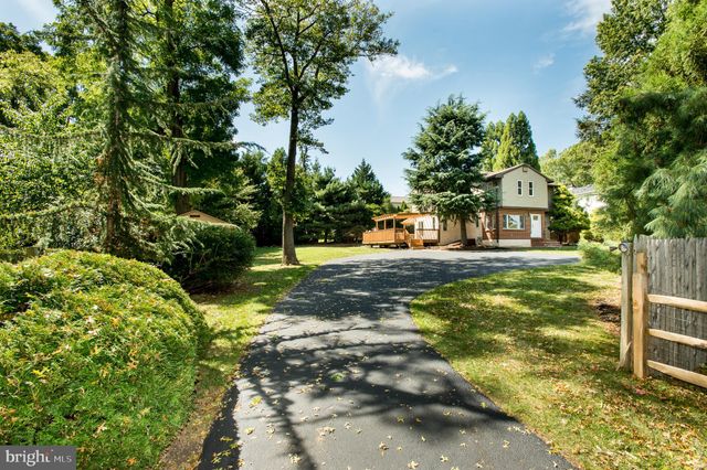 $540,000 | 3042 Lovell Avenue, Broomall, PA 19008