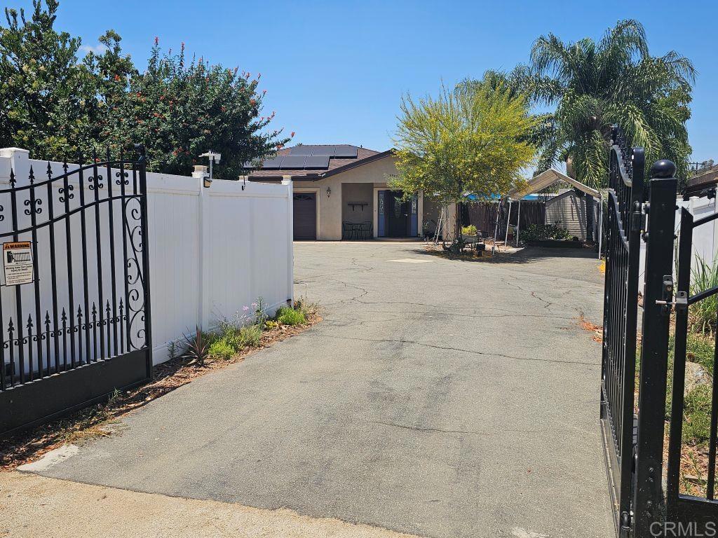8948 Lakeview Road Lakeside, CA 92040 - Photo 2 of 49