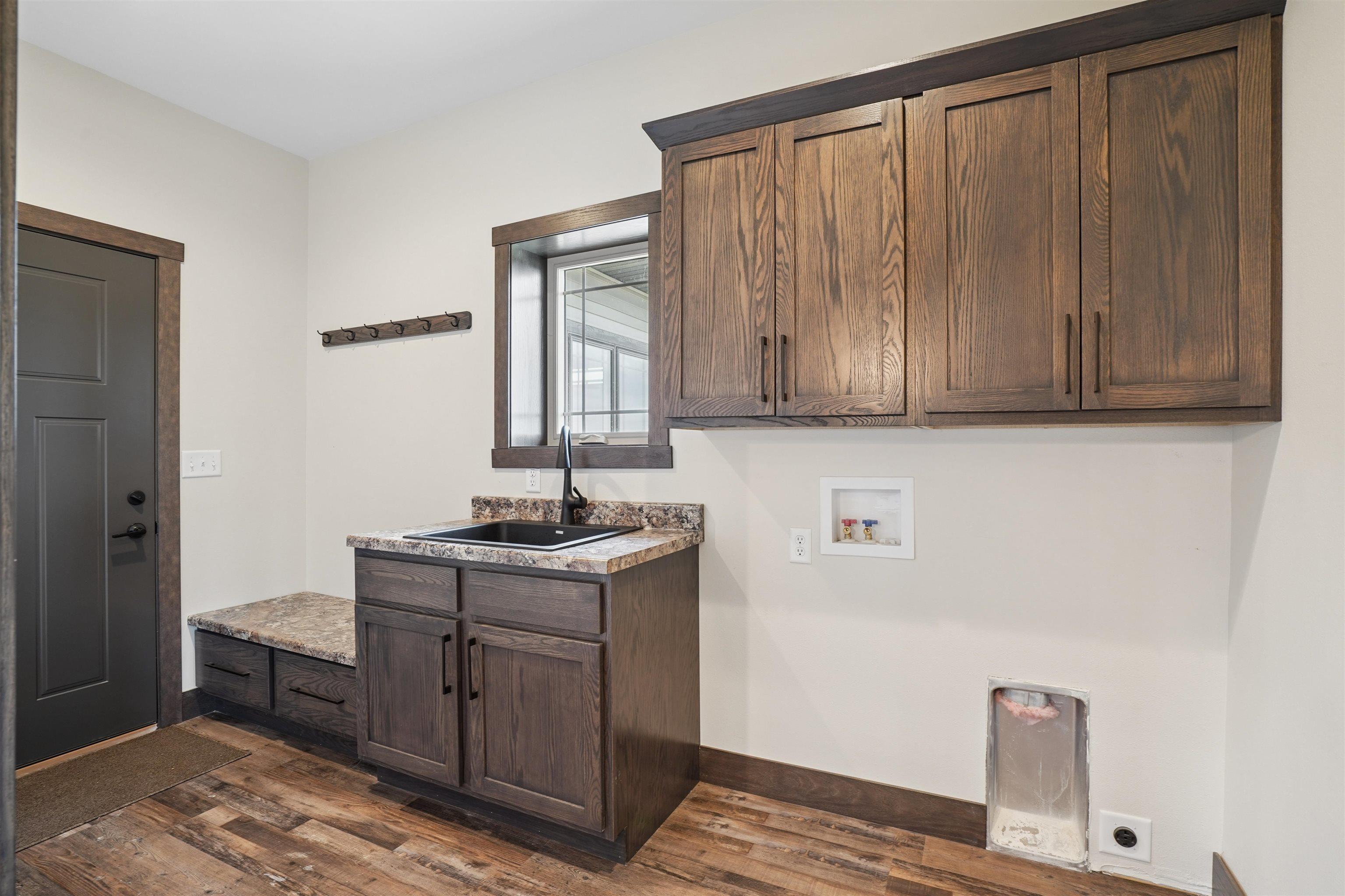 111 Countryside Road Luana, IA 52156 - Photo 18 of 37 Gallery Image 18