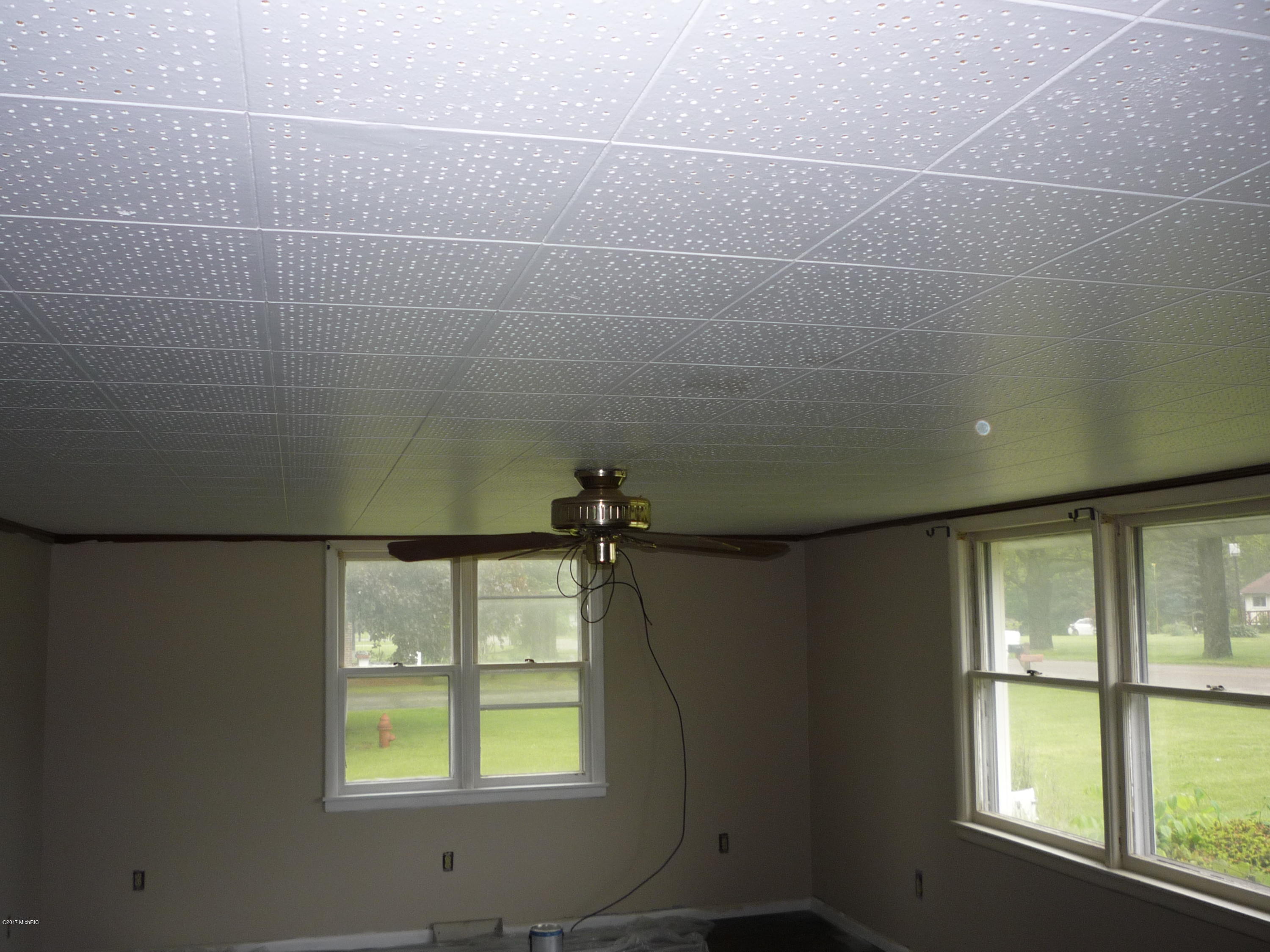 260 Sprague Road Coldwater, MI 49036 - Photo 11 of 14 P1020231